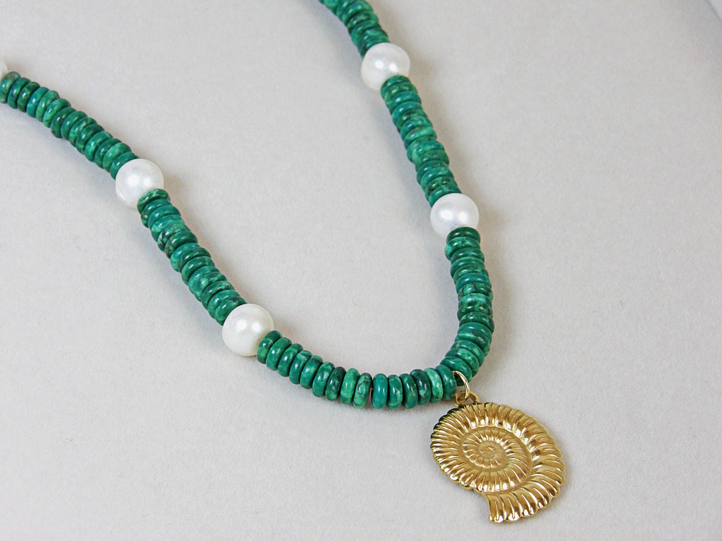 Gypsy Seas Necklace | Green Malachite & Pearls